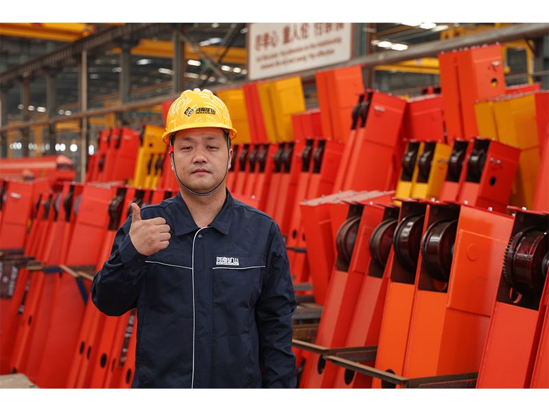 致工匠精神！讲真，他是“有两把刷子”的