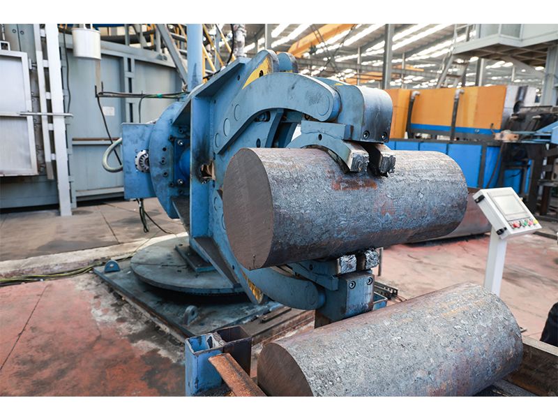 智能锻造！给起重机装上“无敌风火轮”，是一种什么体验？